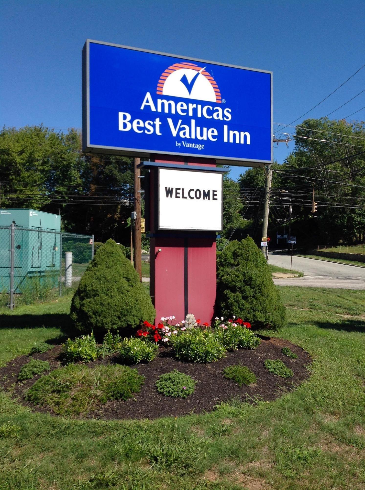 Americas Best Value Inn New London Mystic Extérieur photo
