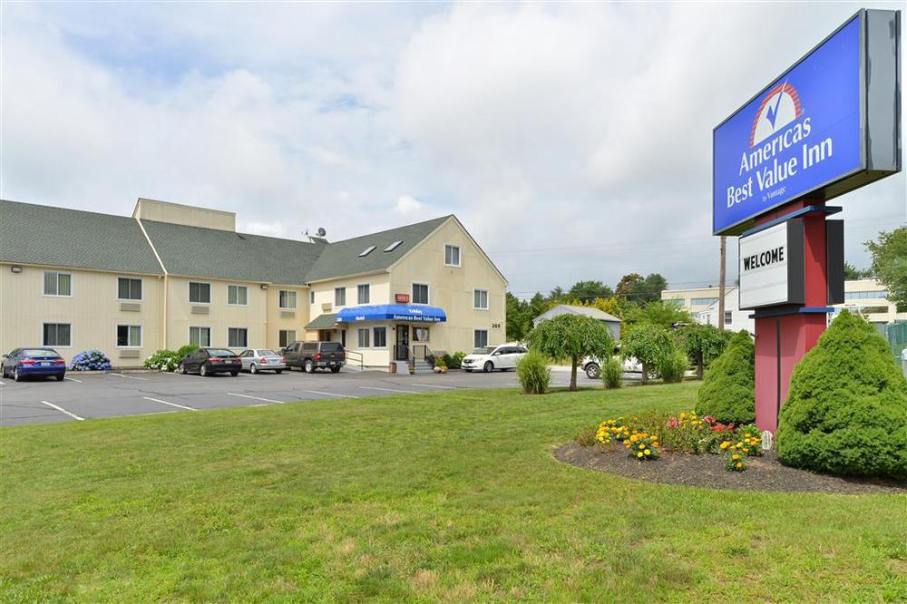 Americas Best Value Inn New London Mystic Extérieur photo