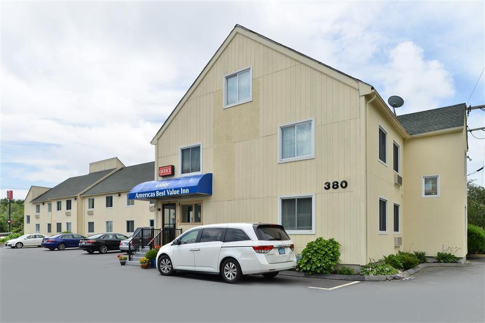 Americas Best Value Inn New London Mystic Extérieur photo